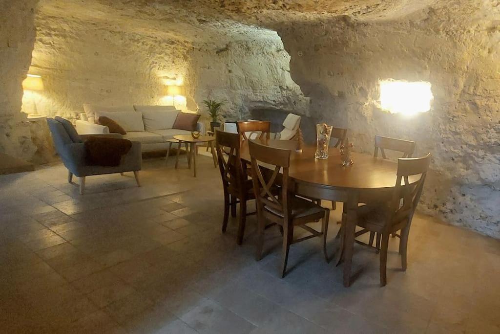 Troglo Entre Caves Et Chateaux Montlouis-sur-Loire Eksteriør billede