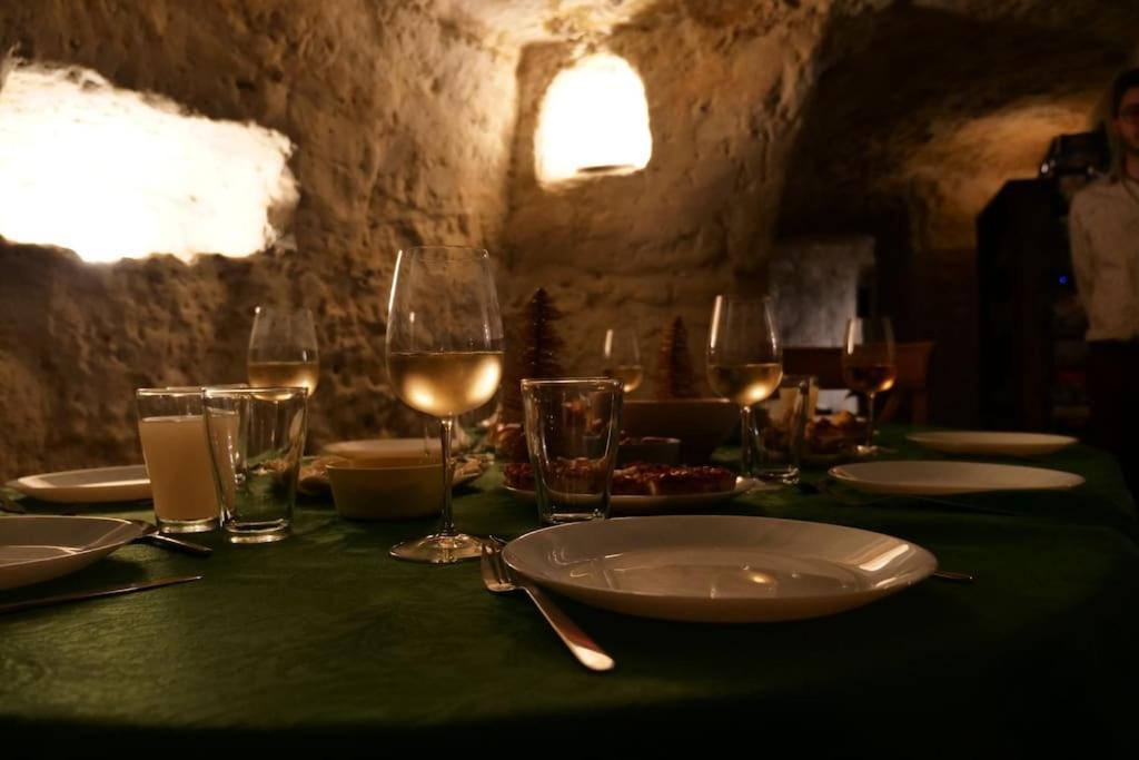 Troglo Entre Caves Et Chateaux Montlouis-sur-Loire Eksteriør billede