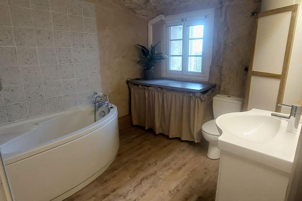 Troglo Entre Caves Et Chateaux Montlouis-sur-Loire Eksteriør billede